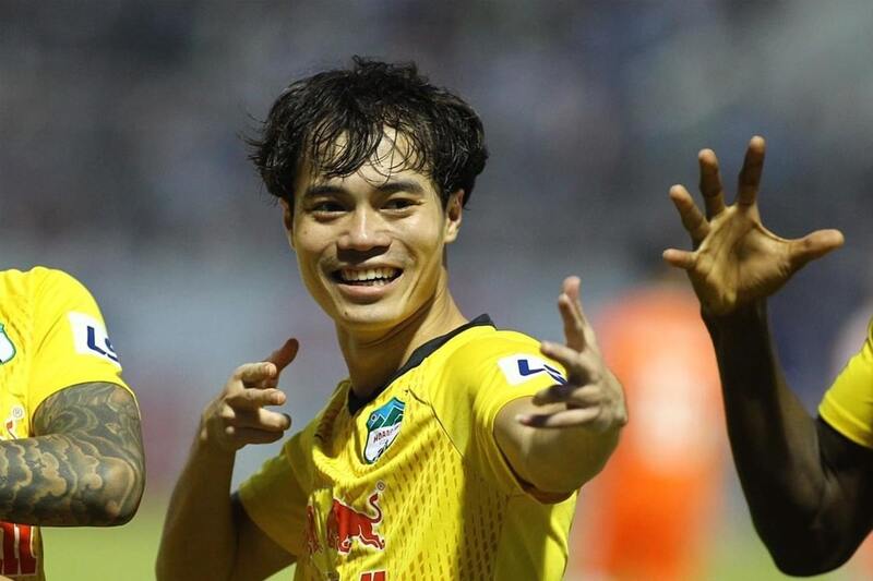 Anh bắt đầu sự nghiệp tại học viện HAGL-Arsenal